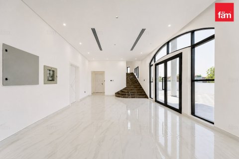 4 bedrooms Villa in Al Barsha, UAE No. 131220 13