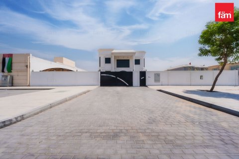 4 bedrooms Villa in Al Barsha, UAE No. 131220 19