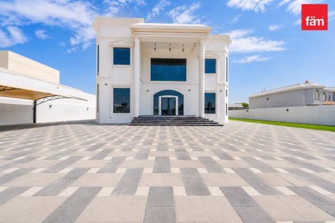 4 bedrooms Villa in Al Barsha, UAE No. 131220
