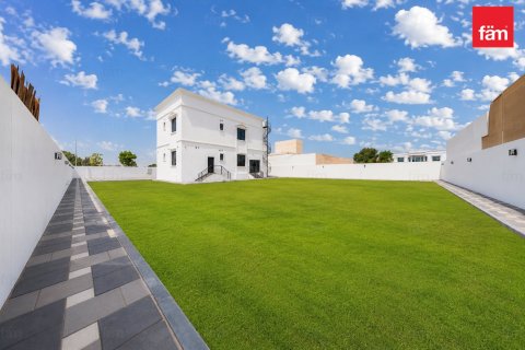 4 bedrooms Villa in Al Barsha, UAE No. 131220 24