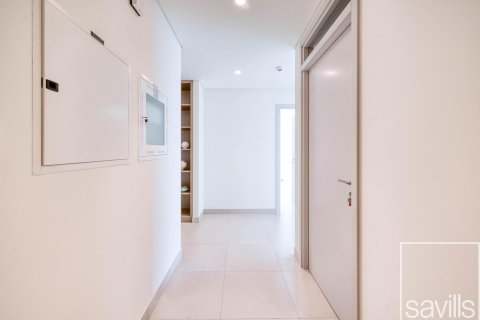 Appartement de 3 chambres à EMAAR Beachfront, UAE No. 214016 4