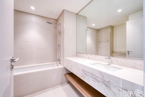 Appartement de 3 chambres à EMAAR Beachfront, UAE No. 214016 13