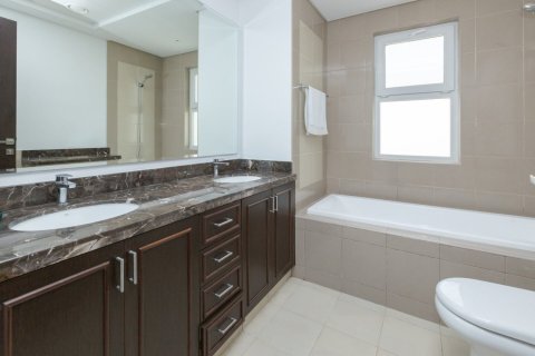 Villa de 3 dormitorios en Casa Viva, UAE No. 185015 10