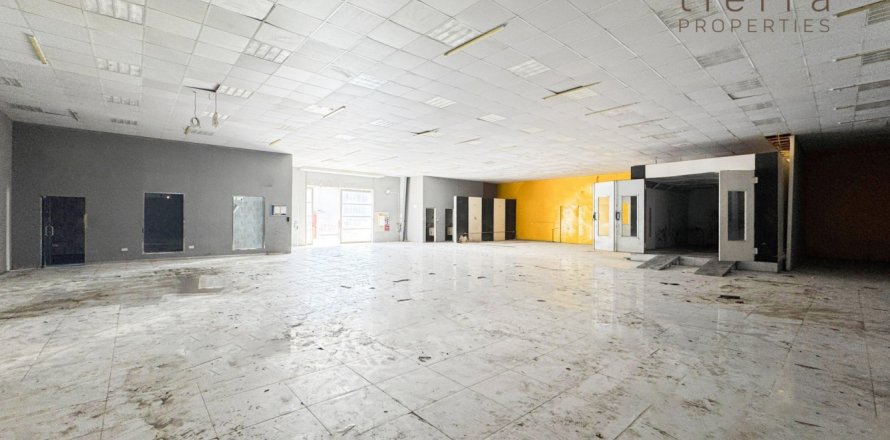 501.7m² Warehouse in Al Quoz, UAE No. 38886