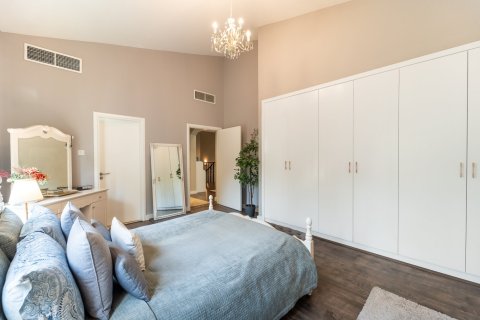 Villa de 5 chambres à Dubai Investment Park, UAE No. 224621 18