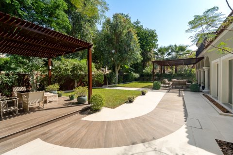 Villa de 5 chambres à Dubai Investment Park, UAE No. 224621