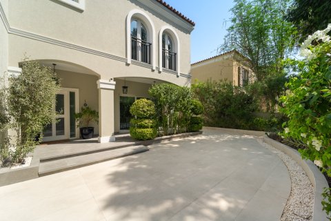 Villa de 5 chambres à Dubai Investment Park, UAE No. 224621 5