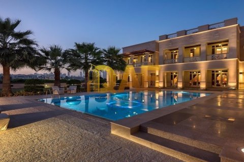 Вилла с 7 спальнями в Emirates Hills, ОАЭ №3680 16