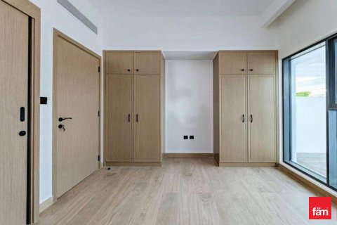 Townhouse de 4 dormitorios en Dubai, UAE No. 160910 7