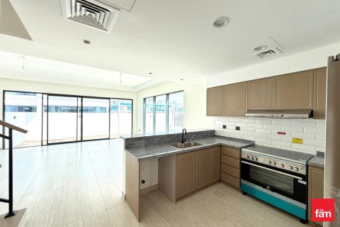 Townhouse de 4 dormitorios en Dubai, UAE No. 160910 9