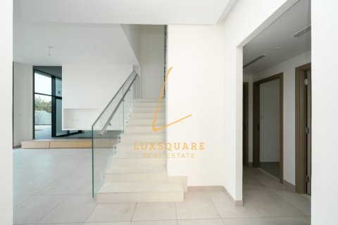 4 bedrooms Villa in Al Furjan, UAE No. 203220 8
