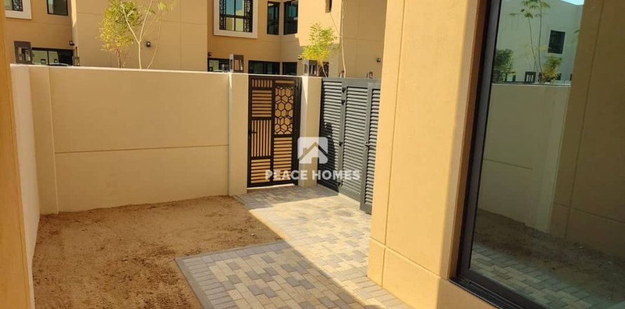 3 bedrooms Townhouse in Al Rahmaniya, UAE No. 11287