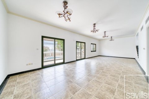 Villa de 5 dormitorios en Jumeirah 3, UAE No. 220451
