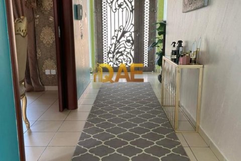Villa de 4 chambres à Dubai, UAE No. 5503 12
