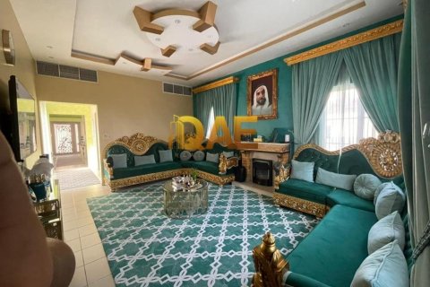 Villa de 4 chambres à Dubai, UAE No. 5503 14