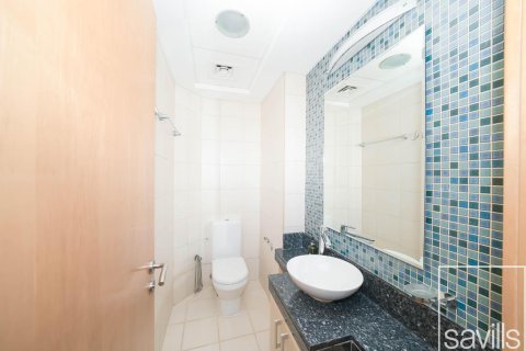 Квартира с 2 спальнями в Shoreline Apartments, ОАЭ №214032 5