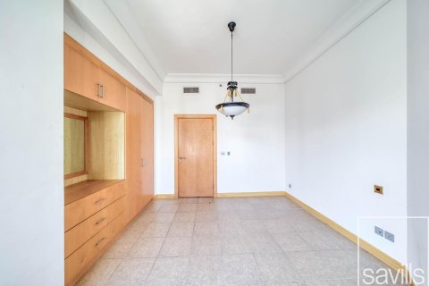 Квартира с 2 спальнями в Shoreline Apartments, ОАЭ №214032 11