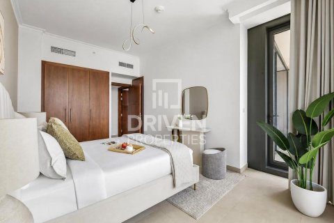 Apartment de 3 dormitorios en Burj Vista, UAE No. 217695 8