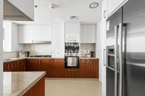 Apartment de 3 dormitorios en Burj Vista, UAE No. 217695 17
