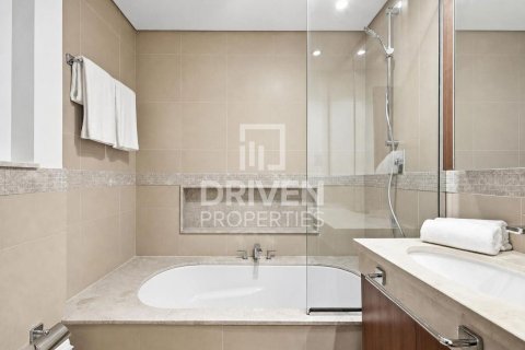 Apartment de 3 dormitorios en Burj Vista, UAE No. 217695 23