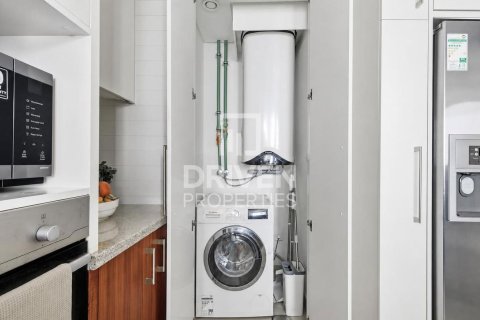 Apartment de 3 dormitorios en Burj Vista, UAE No. 217695 24