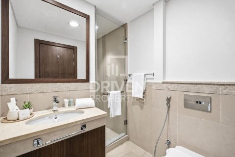 Apartment de 3 dormitorios en Burj Vista, UAE No. 217695 25