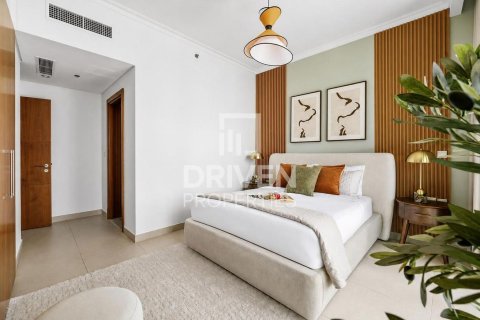 Apartment de 3 dormitorios en Burj Vista, UAE No. 217695 11