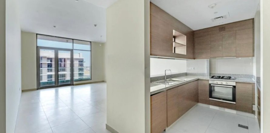 2 bedrooms Apartment in Dubai, UAE No. 217086