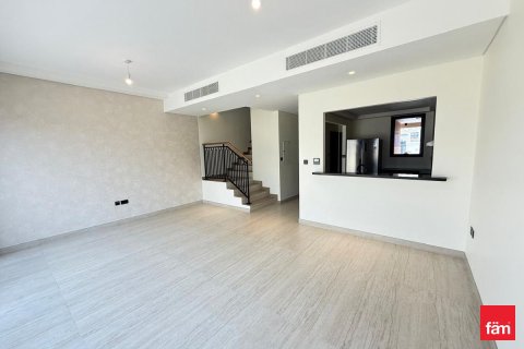 5 bedrooms Townhouse in Dubai, UAE No. 216085 3