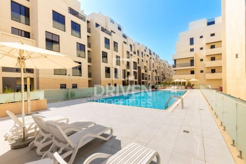 Apartment de 3 dormitorios en Mirdif Hills, UAE No. 218091 4