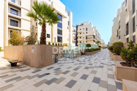 Apartment de 3 dormitorios en Mirdif Hills, UAE No. 218091 16