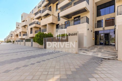 Apartment de 3 dormitorios en Mirdif Hills, UAE No. 218091 14