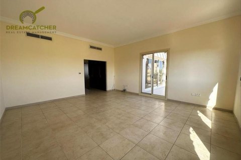 5 غرفة نوم  فيلا في Al Hamra Village, الإمارات العربية المتحدة رقم 34197 18