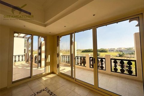 5 غرفة نوم  فيلا في Al Hamra Village, الإمارات العربية المتحدة رقم 34197 23