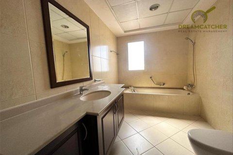 5 غرفة نوم  فيلا في Al Hamra Village, الإمارات العربية المتحدة رقم 34197 24