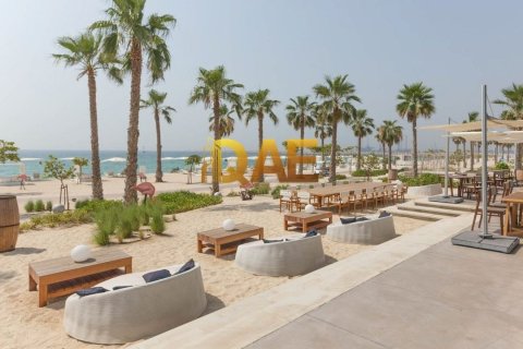 Land de 1859.3m² en Jumeirah, UAE No. 4541 6