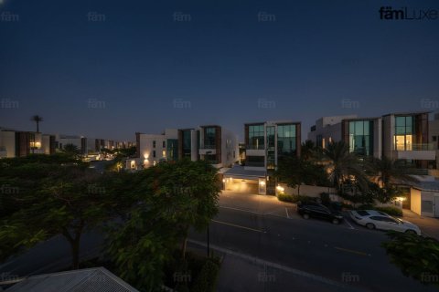 Villa de 6 chambres à Meydan, UAE No. 135473 4