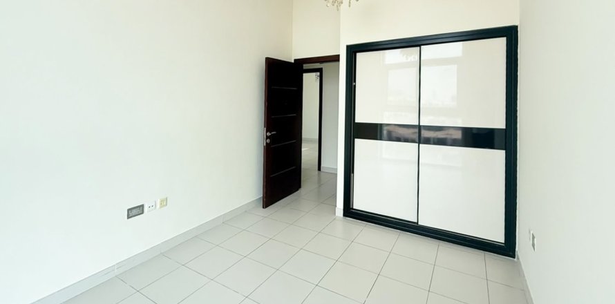 Apartment de 3 dormitorios en Glitz, UAE No. 202308
