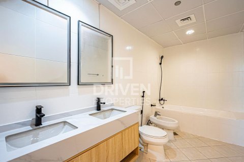 Apartment de 3 dormitorios en Motor City, UAE No. 218280 22