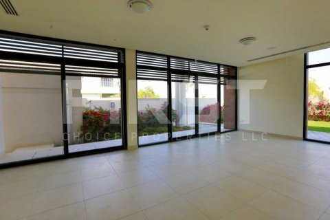 Villa de 4 dormitorios en  Yas Island, UAE No. 12808 7