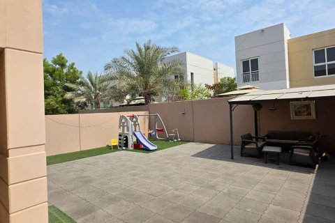 Townhouse de 3 chambres à Muwaileh Commercial, UAE No. 215289 3