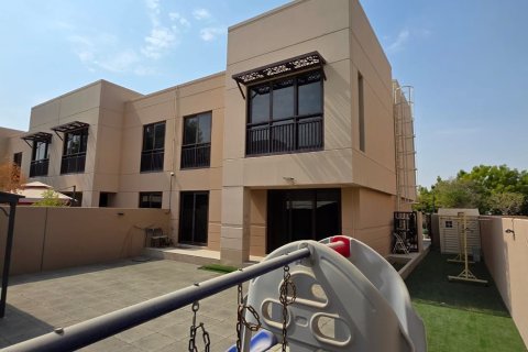 Townhouse de 3 chambres à Muwaileh Commercial, UAE No. 215289