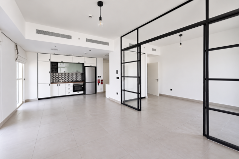Appartement de 2 chambres à Dubai, UAE No. 198112