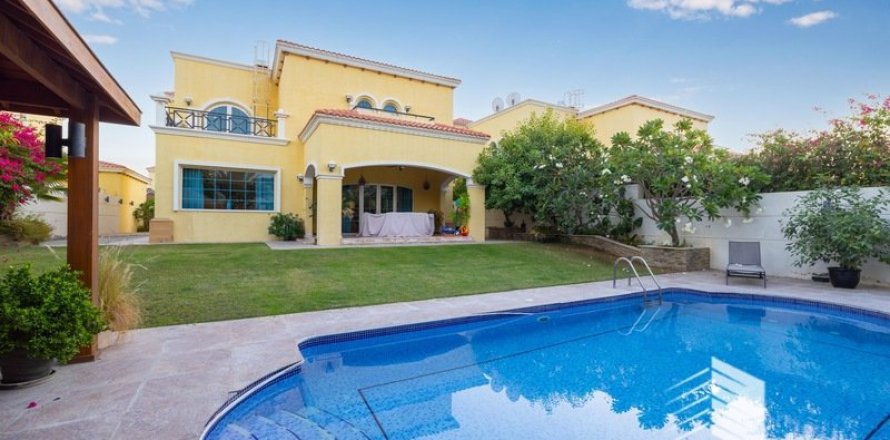 4 غرف نوم فيلا في Legacy, الإمارات العربية المتحدة رقم 9557