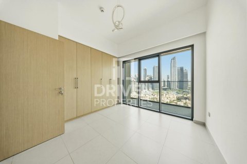 2 bedrooms Apartment in Burj Royale, UAE No. 212370 6