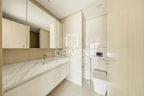 2 bedrooms Apartment in Burj Royale, UAE No. 212370 15