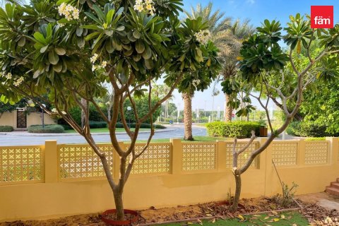 Appartement de 2 chambres à Dubai, UAE No. 221870 18
