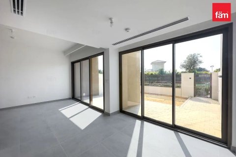 3 bedrooms Villa in Dubai, UAE No. 213477 8