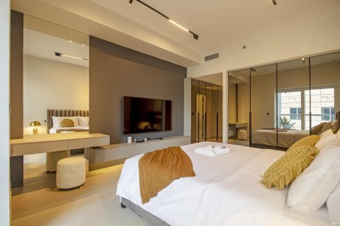 2 bedrooms Apartment in Emirates Crown, UAE No. 213069 5