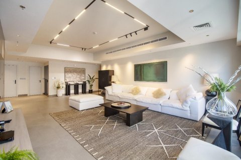 2 bedrooms Apartment in Emirates Crown, UAE No. 213069 19